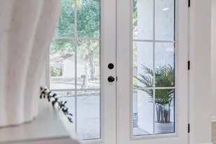 10303 Chevy Chase Dr, Houston, TX 77042 - Photo 42