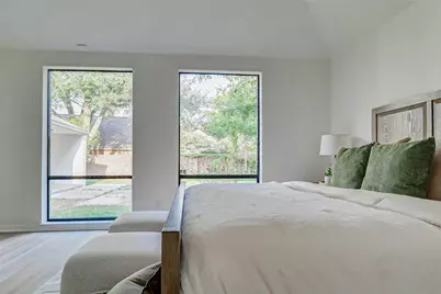 10303 Chevy Chase Drive, Houston, TX 77042 - Photo 26