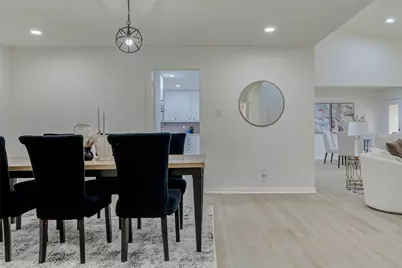 10303 Chevy Chase Drive, Houston, TX 77042 - Photo 22