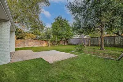 10303 Chevy Chase Drive, Houston, TX 77042 - Photo 44