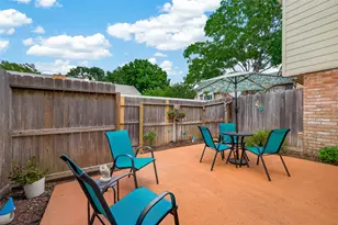 10252 Longmont Dr, Houston, TX 77042 - Photo 30