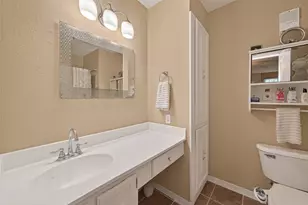 10252 Longmont Dr, Houston, TX 77042 - Photo 28