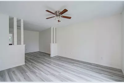 5727 Longforest Drive, Houston, TX 77088 - Photo 10