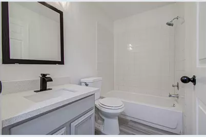 5727 Longforest Drive, Houston, TX 77088 - Photo 12