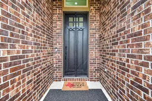 6515 Sterling Shores Ln, Rosenberg, TX 77471 - Photo 2