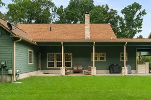 375 Crestview Dr, Livingston, TX 77351 - Photo 10