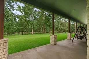 375 Crestview Dr, Livingston, TX 77351 - Photo 8