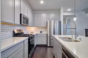 400 Beken Cove Ln, La Porte, TX 77571 - Photo 10