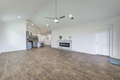 20367 Tembec Dr, New Caney, TX 77357 - Photo 14