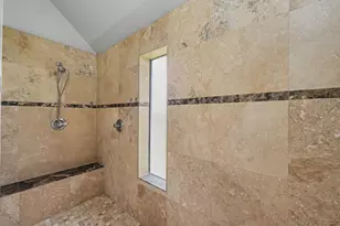 14731 Raven Hollow Ln, Humble, TX 77396 - Photo 18
