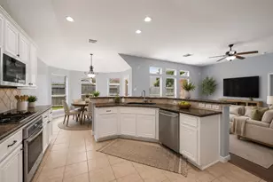 14731 Raven Hollow Ln, Humble, TX 77396 - Photo 10