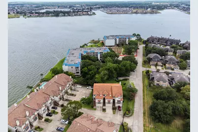 309 Lakeside Lane, Houston, TX 77058 - Photo 28