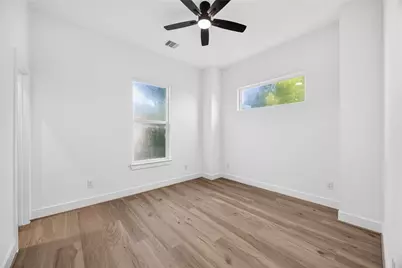 4633 Mallow Street, Houston, TX 77051 - Photo 18