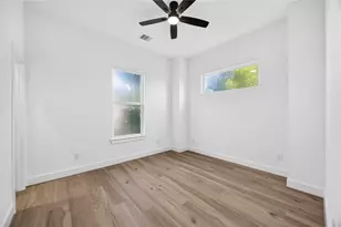 4633 Mallow St, Houston, TX 77051 - Photo 18