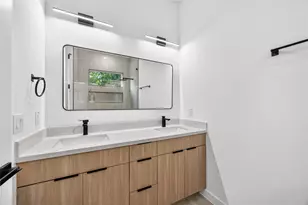 4633 Mallow St, Houston, TX 77051 - Photo 14