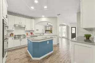15730 Lake Loop Dr, Cypress, TX 77433 - Photo 14