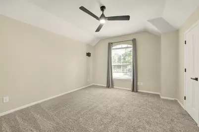 15730 Lake Loop Drive, Cypress, TX 77433 - Photo 28