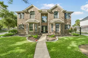 15730 Lake Loop Dr, Cypress, TX 77433 - Photo 1