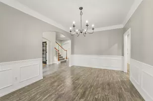 15730 Lake Loop Dr, Cypress, TX 77433 - Photo 8