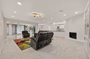 5207 Bent Bough Ln, Houston, TX 77088 - Photo 6