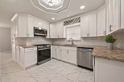 5207 Bent Bough Lane, Houston, TX 77088 - Photo 12
