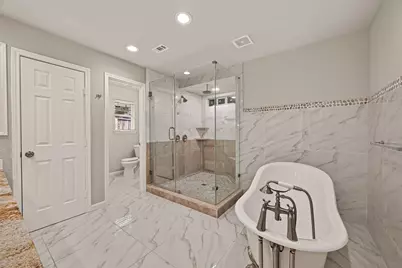 5207 Bent Bough Lane, Houston, TX 77088 - Photo 36
