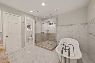 5207 Bent Bough Ln, Houston, TX 77088 - Photo 36