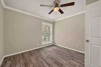 5207 Bent Bough Lane, Houston, TX 77088 - Photo 16