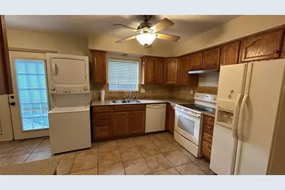 7600 Burgoyne Road #115, Houston, TX 77063 - Photo 12