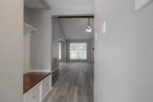 31 Maywind Ct, The Woodlands, TX 77381 - Photo 4