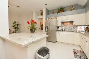 14823 Redwood Bend Trail, Houston, TX 77062 - Photo 16