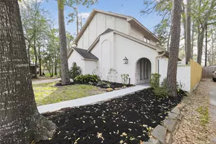 11735 Glenway Dr, Houston, TX 77070 - Photo 2
