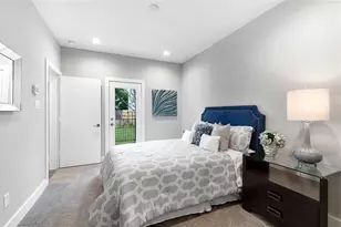 8411 Hempstead Rd, Houston, TX 77008 - Photo 10