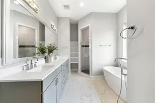 8411 Hempstead Rd, Houston, TX 77008 - Photo 18