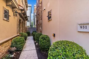 931 W 23rd St, Houston, TX 77008 - Photo 4