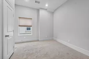 931 W 23rd St, Houston, TX 77008 - Photo 34