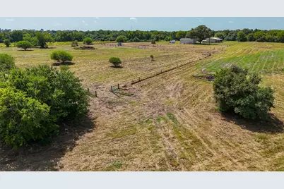 1601 Babylon Lane, Schulenburg, TX 78956 - Photo 38