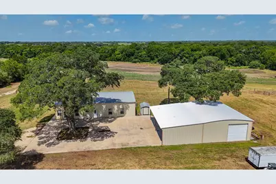 1601 Babylon Lane, Schulenburg, TX 78956 - Photo 4