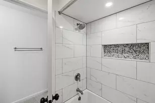 310 Pecan Loop Dr, Baytown, TX 77523 - Photo 22