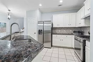 1223 Lexington Green Dr, Missouri City, TX 77459 - Photo 10