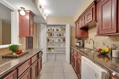 11550 Chimney Rock Road #324, Houston, TX 77035 - Photo 14
