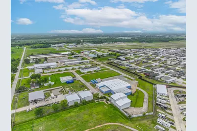 1835 County Road 130, Pearland, TX 77581 - Photo 6