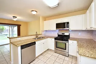 18302 Campbellford Dr, Tomball, TX 77377 - Photo 6