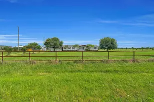 37038 Bell Rd, Waller, TX 77484 - Photo 8