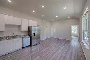 11632 Vistawoods St, Willis, TX 77318 - Photo 2