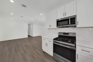 8402 Double Ave, Houston, TX 77088 - Photo 10