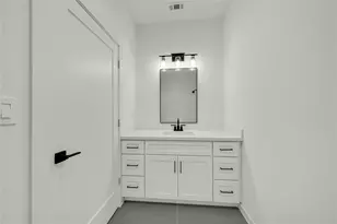 8402 Double Ave, Houston, TX 77088 - Photo 18