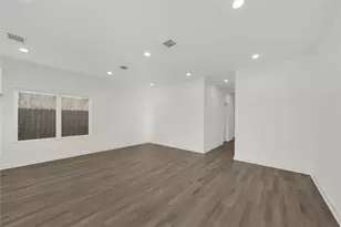 8402 Double Ave, Houston, TX 77088 - Photo 12