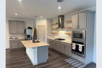 12510 Abbey House Court, Houston, TX 77047 - Photo 8