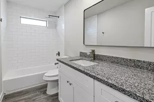 1010 4th St, Hempstead, TX 77445 - Photo 20